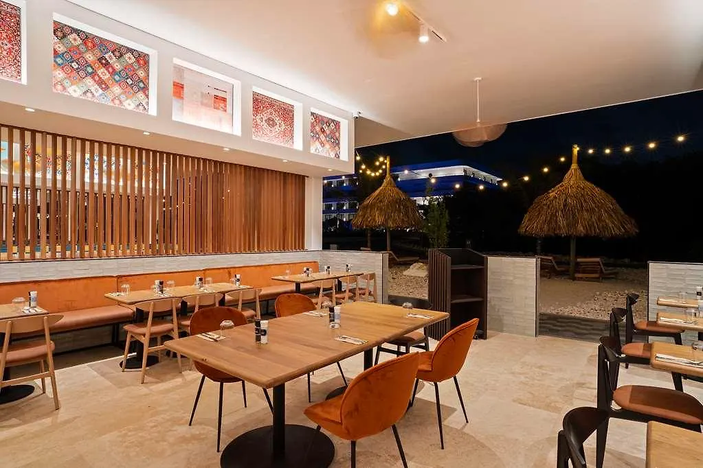 The Rif At Mangrove Beach Corendon All-Inclusive Curio Willemstad