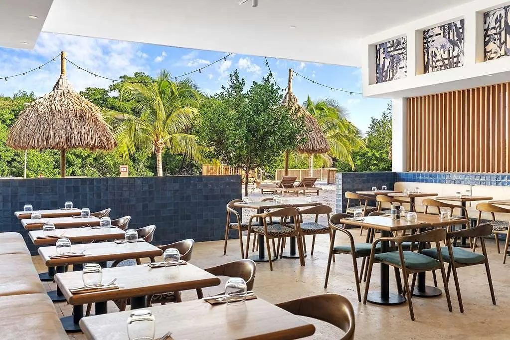 Hotel The Rif At Mangrove Beach Corendon All-Inclusive Curio Willemstad